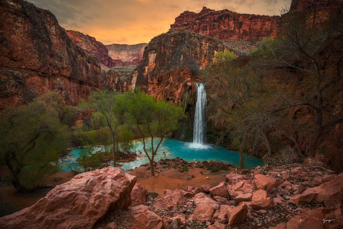 havasupai waterfall in arizona during sunset