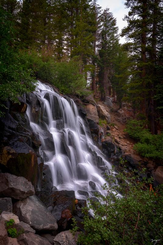 waterfall photo twin lakes falls in mammoth lakes area