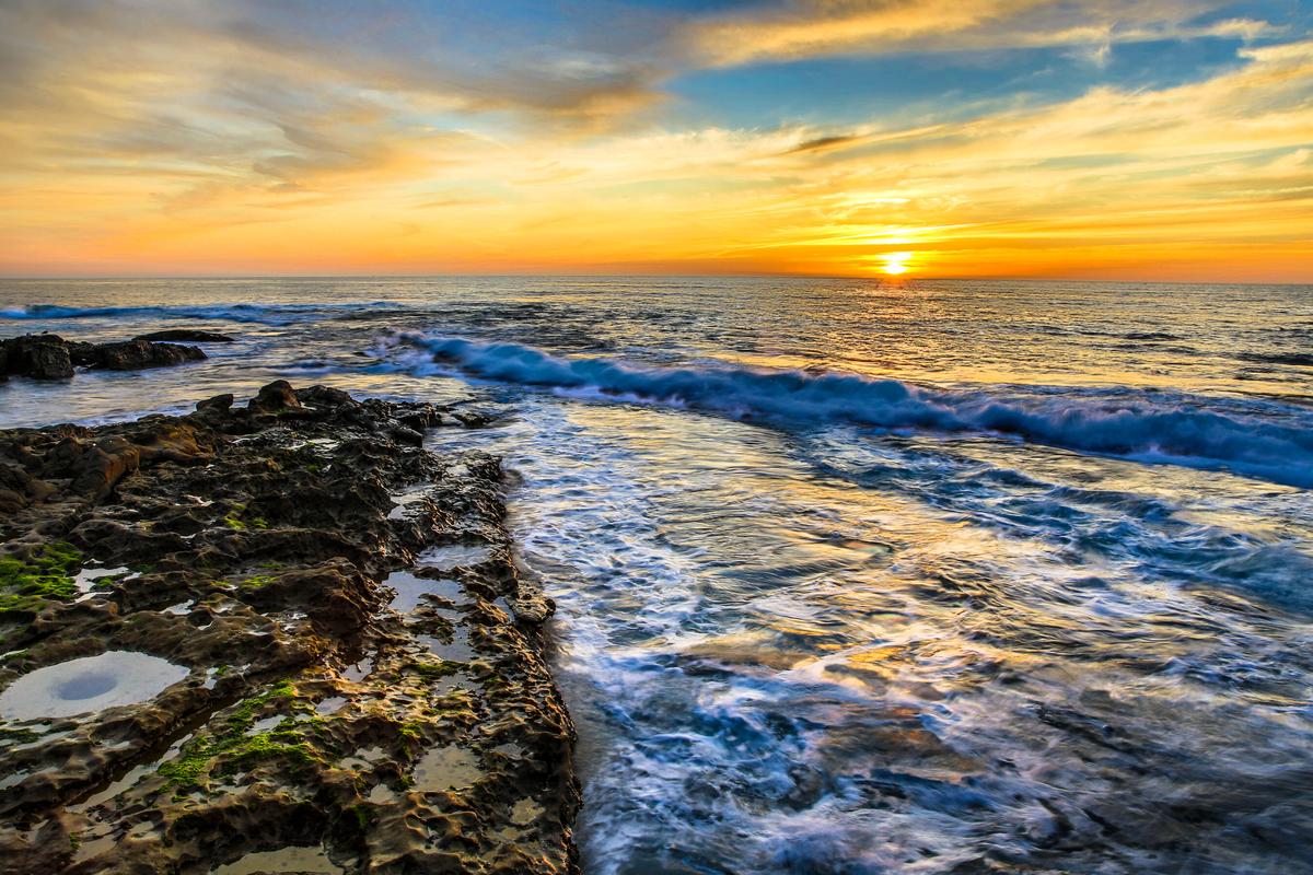 ocean photography in la jolla california sunset overlooking cliffs