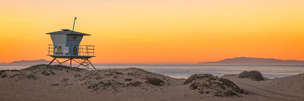 sunrise in ventura modern wall art panorama lifeguard booth