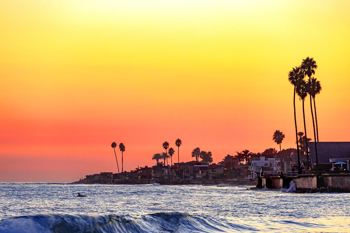 ocean and beach photography in ventura during sunset